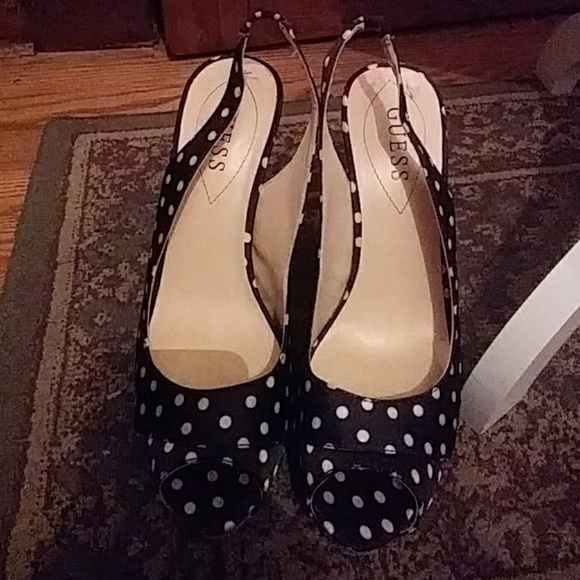 Guess Shoes - Sexy polka dot pumps! Guess Shoes - Sexy polka dot pumps!
